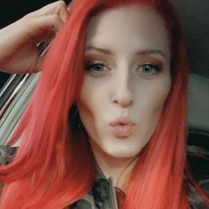 Meet your Posher, April